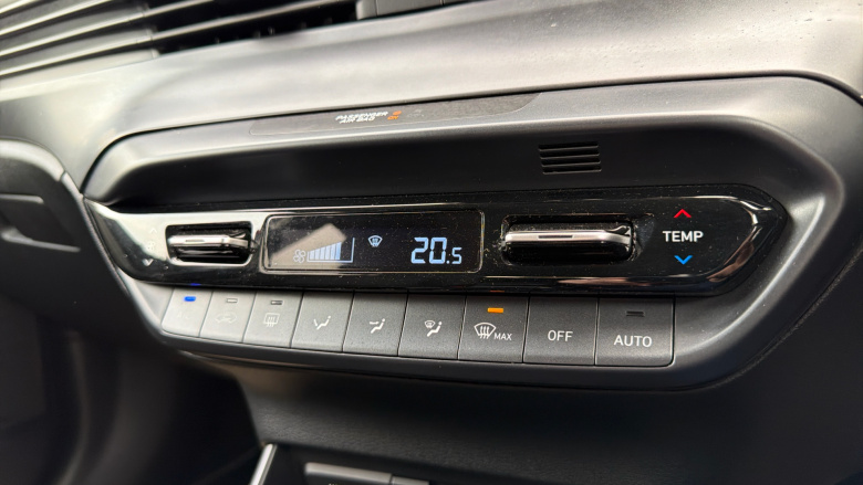 Hyundai BAYON 1.0 TGDi 48V MHEV Premium 5dr DCT Petrol Hatchback